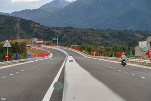 [교통인프라] 세 개의 고속도로 프로젝트, 칸호아성 개발을 촉진