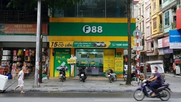 F88, 거의 20만 대의 자동차와 오토바이를 담보로 갖고 카지노 게임.