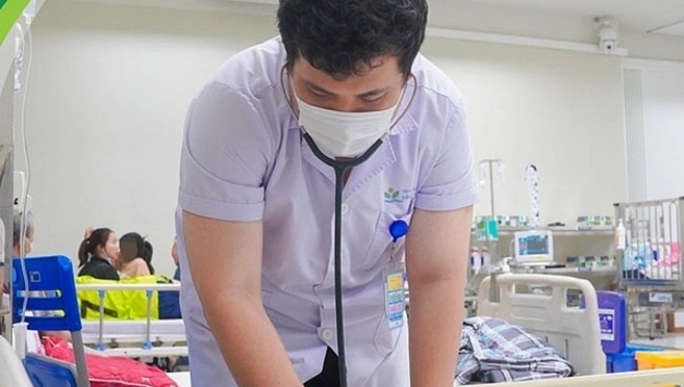 15세 소년, 전자담배 중독온라인 카지노 입원