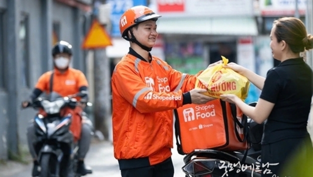 [F&B] 쇼피푸드, 베트남 온라인 음식 배달 주문량 조사에서 1위, 그랩은 시장 점유율 1위