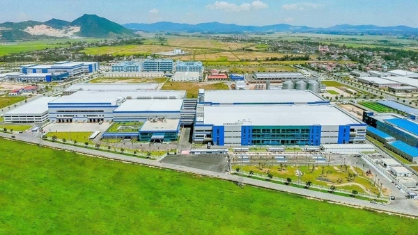 샌즈 카지노 사이트 중부 응에안성 럭스쉐어-ICT 공장. 사진제공: 럭스쉐어-ICT 샌즈 카지노 사이트