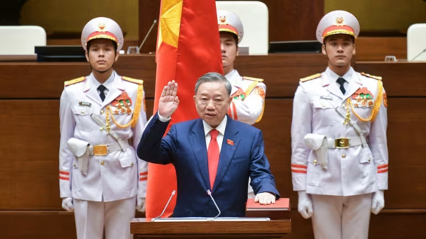 5월 22일 또람 공안부 장관이 하노이 국회에서 우리 카지노추천 대통령으로 취임했다. 우리 카지노추천