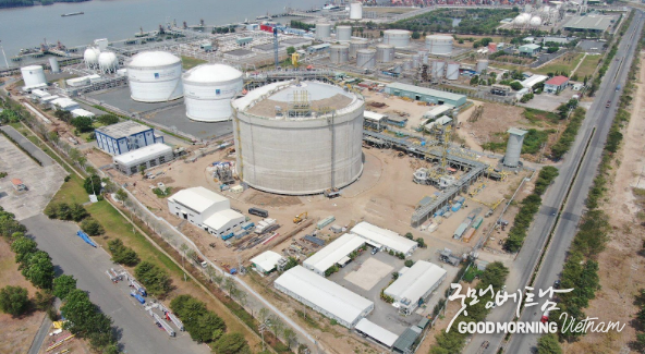 베트남 가스 공사가 투자한 티바이 백만 톤 LNG 저장소 프로젝트. 사진: 응옥장<br
슬롯 머신 프로그램
