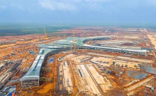 공사중인 롱탄 국제 공항