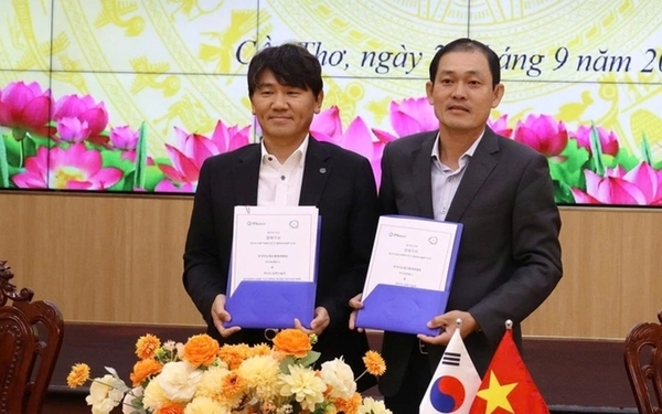 껀토 과학기술부와 한국 기업이 양해각서에 서명했다. 