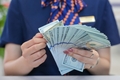 [환율] 중앙 환율이 사상 최고치인 2만4천동을 돌파