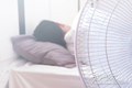 잠 못 드는 열대야… 질 좋은 수면에 도움 주는 3가지 숙면 가이드