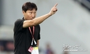 김상식 감독, 동남아시아 스타 팀을 이끌고 맨유와 경기