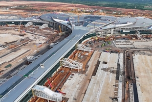 공항 운영자, 지역 허브 위험을 이유로 롱탄 항공편 환승 지연에 대해 경고
