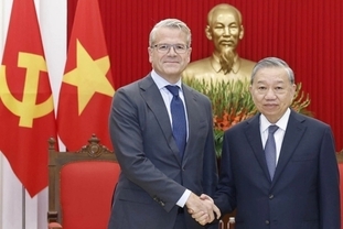 [물류] 머스크, 베트남에 대형 컨테이너 항만 투자 및 건설 추진