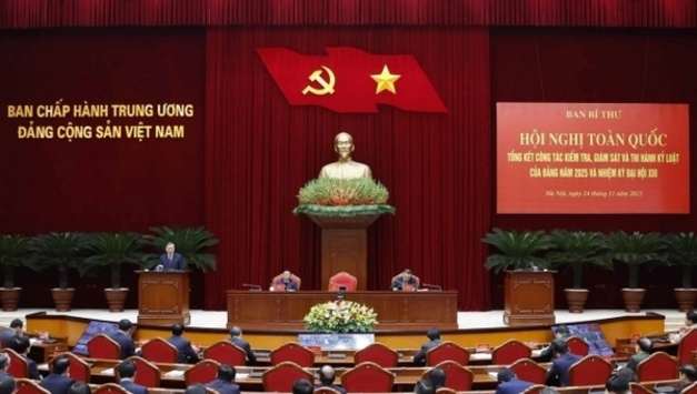 [정치] 또럼 총서기 “검찰·감찰 간부는 거울처럼 맑고 칼처럼 날카로워야”