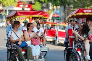 올해 세계 최강 여권 지수 발표… 아시아가 여전히 최강, 베트남 4계단 상승 86위