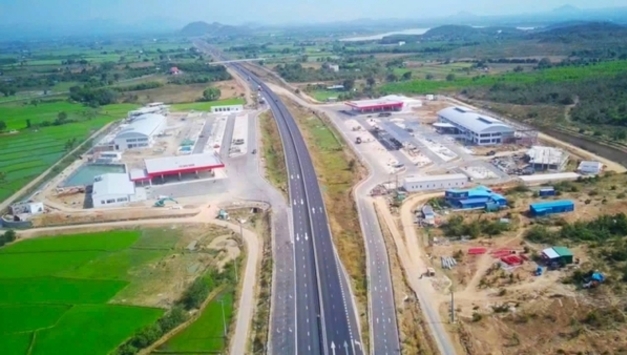 내일 빈하오-판티엣 고속도로 휴게소 개장