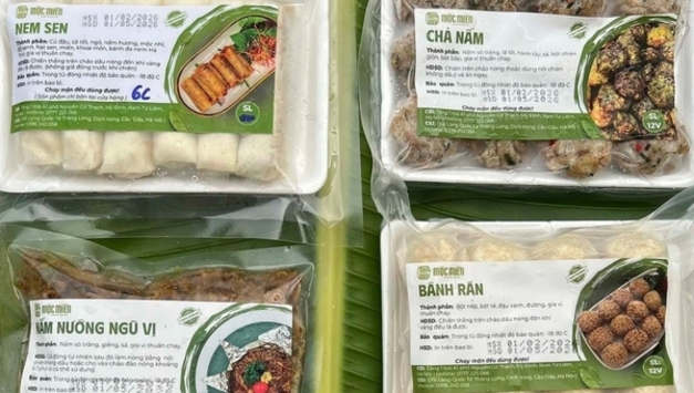 [F&B] “설날 상차림도 간편하게”… 50만 동 이하 냉동 간편식 세트 ‘불티’