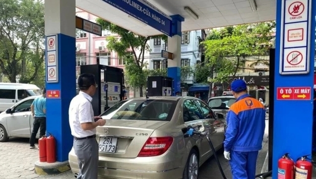 베트남, 설 연휴 유가 엇갈려…휘발유↓ 경유↑