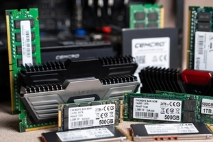 중동 분쟁, 메모리 칩 원자재 공급 흔든다…글로벌 반도체 공급망 긴장