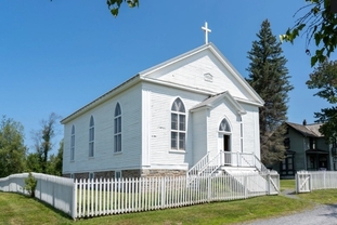미국에서 ‘교회 주택’ 열풍…오래된 교회를 집으로 개조하는 사람들