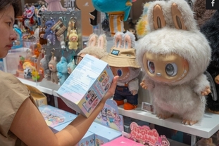 팝마트, 라부부 과의존 우려에 주가 급락…2025년 매출 185 폭증에도 불구