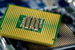 일본, 74세 CEO에 수십억 달러 투자… 2nm 칩 ‘신칸센 속도’로 TSMC 추격