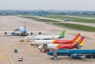 4월30일 연휴 항공·기차표 가격 급등… 많은 노선 만석·최고가 판매