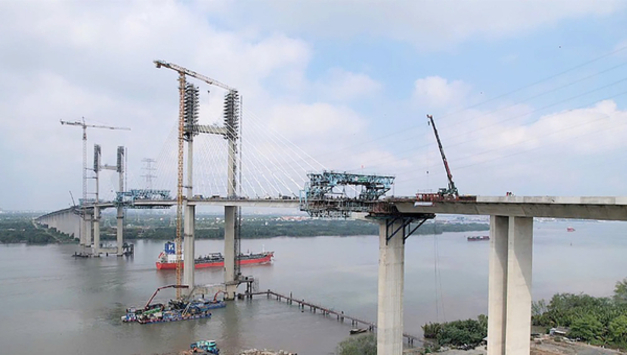 벤륵-롱탄 고속도로 푸옥칸 다리 마무리 단계...올해 7월 개통 예정