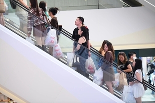 아시아에서 가장 낙관적인 소비자… 베트남인 73 “가격보다 품질·브랜드 우선”