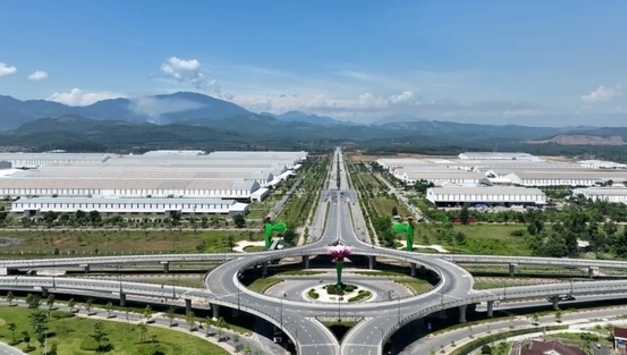 대기업 타코, 2025년 순이익 65 급증…부동산 사업 ‘효자’