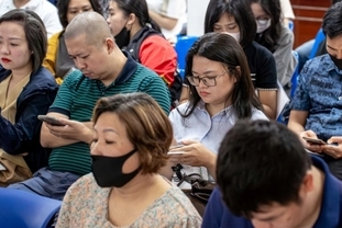 베트남 40대 직장인 ‘AI 충격’ 직격탄…해고·직업 전환 가속