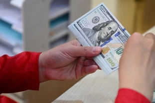 호치민시 해외 송금액 급감…1분기 17 감소