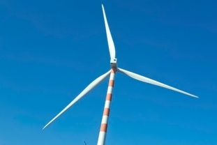 빛바랜 ‘그린 에너지’… 베트남 신재생 기업들, 부채 늪에 빠져 ‘사상 최대 적자’