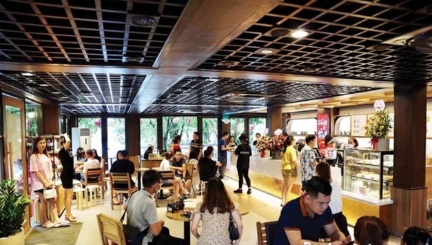 베트남 식음료 산업, '황금광산'에서 생존 싸움으로 — AI·데이터 경영이 새 판도 가른다