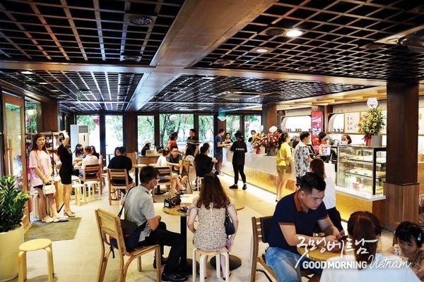 베트남 식음료 산업, '황금광산'에서 생존 싸움으로 — AI·데이터 경영이 새 판도 가른다